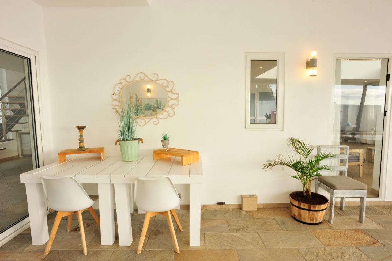 The Beach House - West Coast Mauritius 리비에르누아 외부 사진