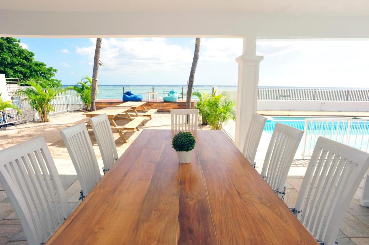 The Beach House - West Coast Mauritius 리비에르누아 외부 사진