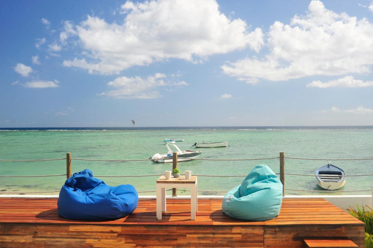 The Beach House - West Coast Mauritius 리비에르누아 외부 사진